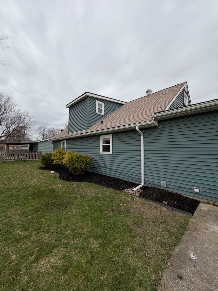 Finished: foundation beds along house